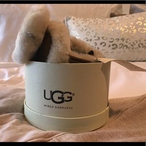 UGG Shearling & Suede Wired Earmuffs